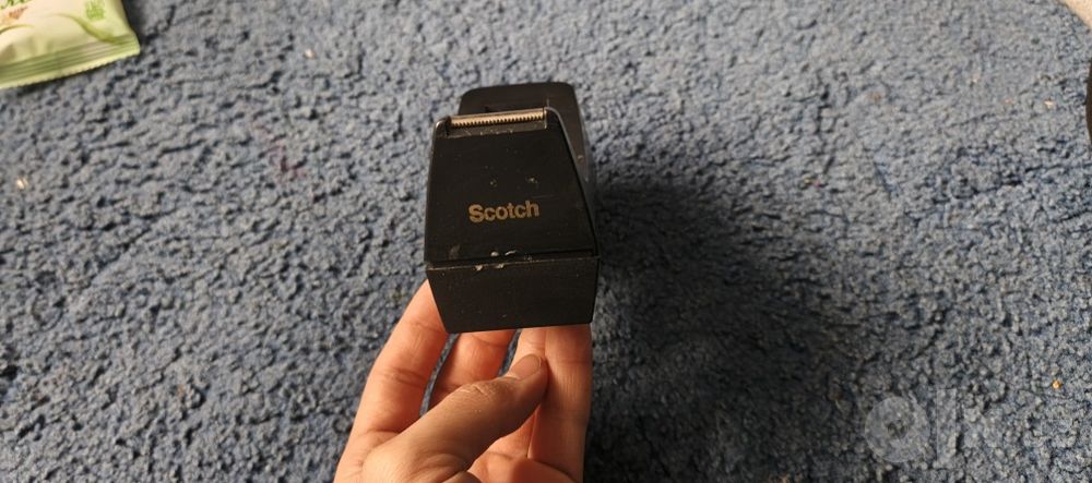 Skotch uchun dispenser sotiladi