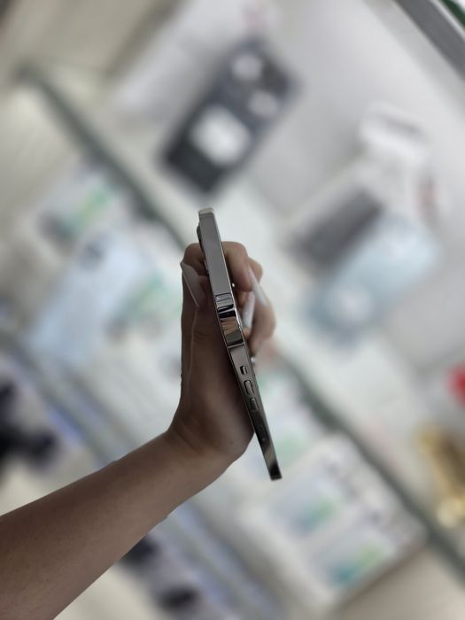 Humor GSM oferă spre vânzare / iPhone 12 Pro Max / 128 GB / Silver / Baterie 100% / Garanție 12 luni / Rate
