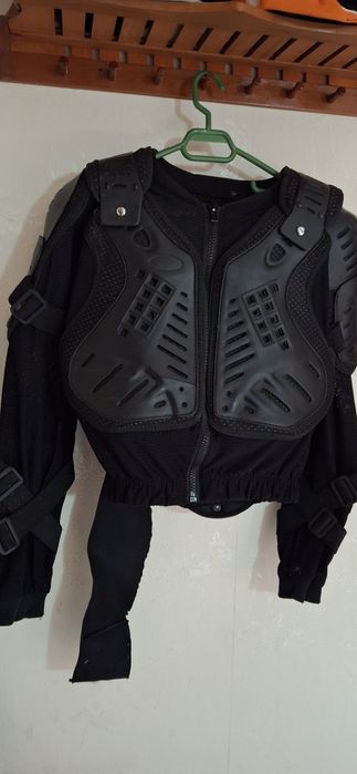Armură moto – mărimea M – culoare neagră