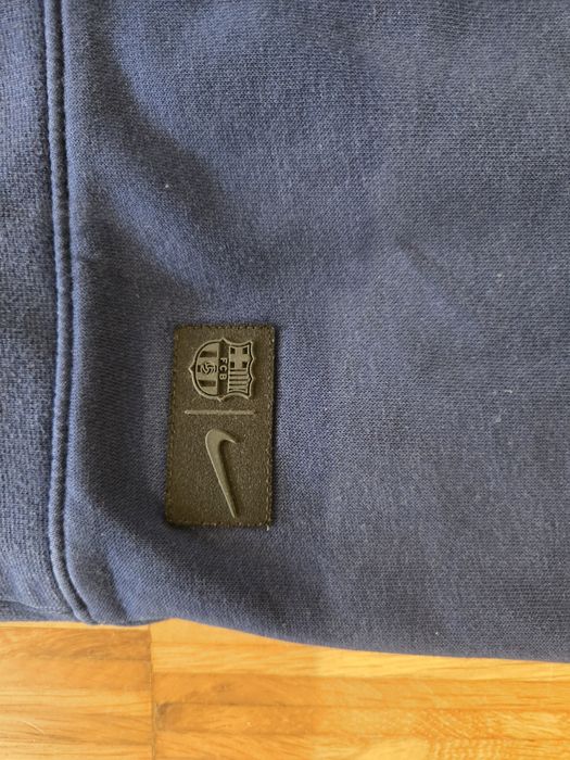 Оригинален суитчър на Найк Барселона.