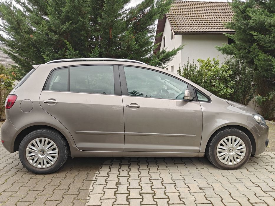 VW Golf Plus 1.4 TSI 122 CP AUTOMATĂ | Park Assist | Senzori | Scaune încălzite
