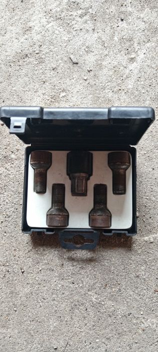 Set prezoane antifurt Mercedes