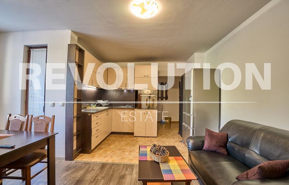 Дава се под наем Двустаен апартамент в Пловдив, Център - 51 кв.м за 400 € - Снимка #1