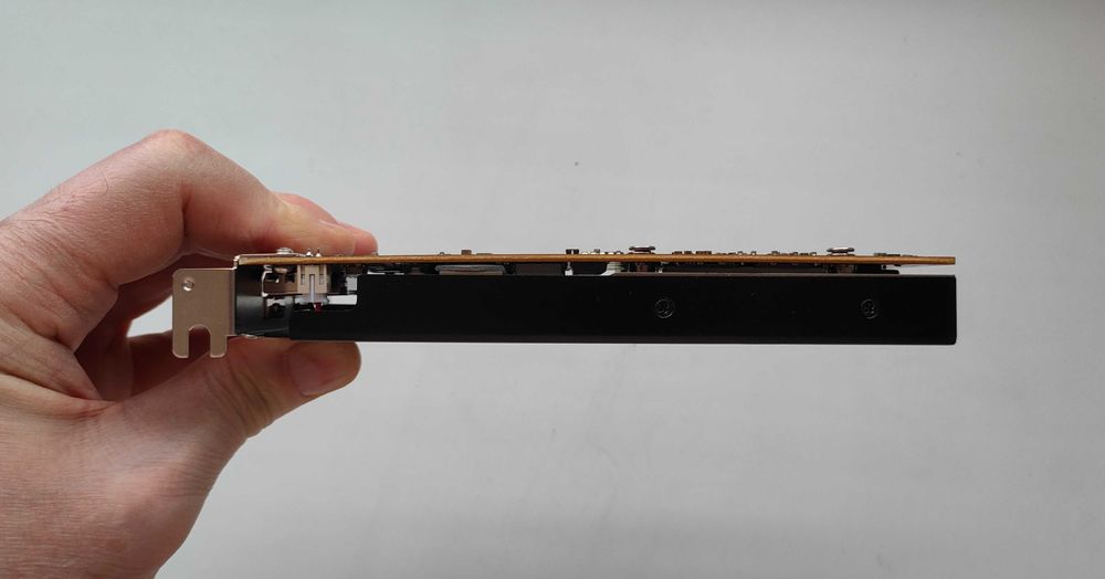 Видеокарта GeForce RTX 4070 SFF