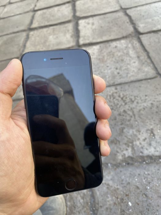 iphone SE (2) 2020