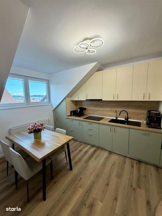 Apartament de 4 camere, 116 mp cu parcare și pivniță, Kogălniceanu