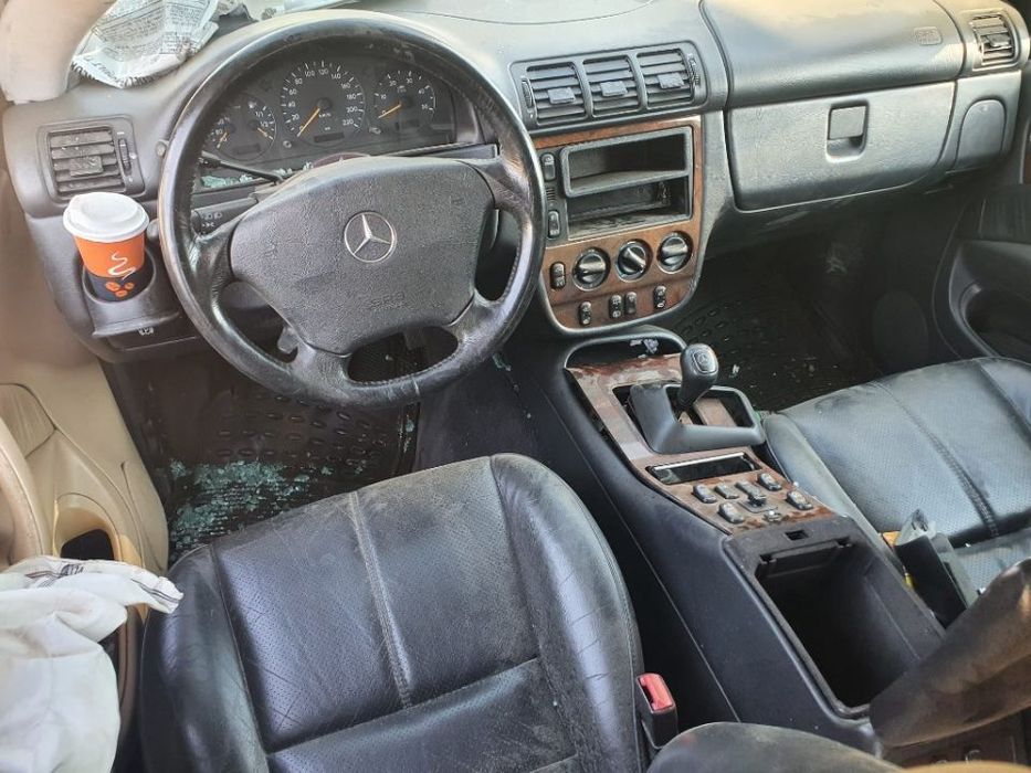 Oglinda rabatabila electric maneta stergatoare bloc lumini Mercedes ML w163 motor 2.7cdi dezmembrez