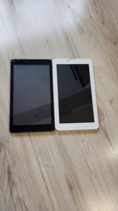 Стари телефони и таблети