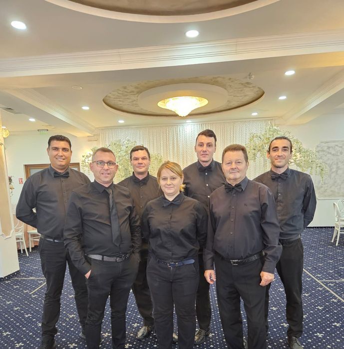 Echipă bucătari, ospătari, barmani PROȚAP