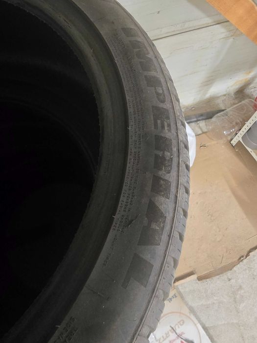 Гуми сезонни 255/40/19