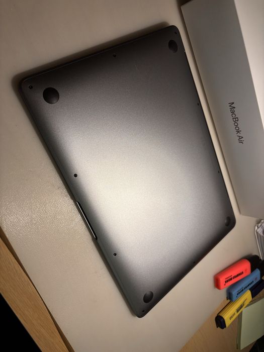 Vand Laptop APPLE MacBook Air 13