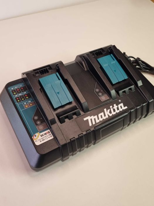 Incarcator dublu MAKITA DC18RD