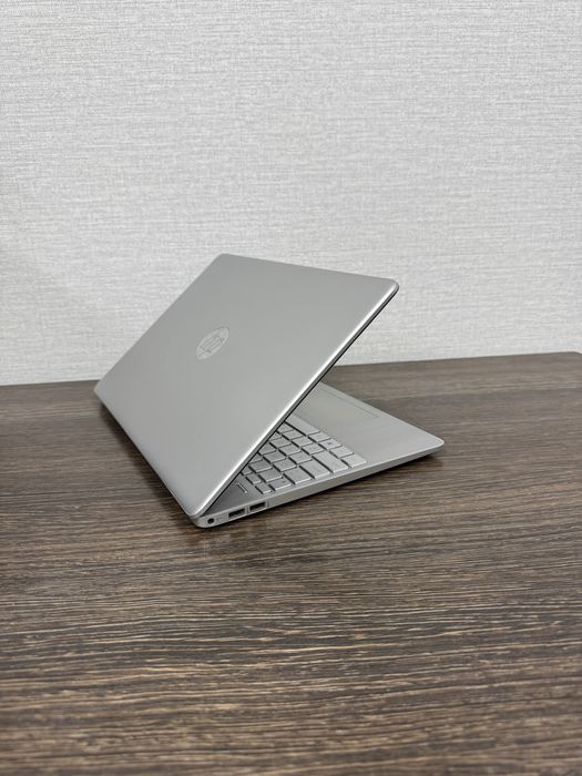 Продам HP Model-15 intel Core i3 12th Gen в Идеальном Состоянии!