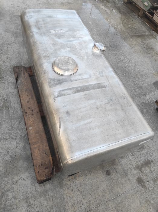 Алуминиев резервоар за камион 400л.