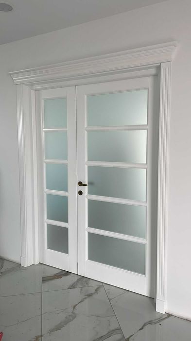 USA (USI) din lemn masiv