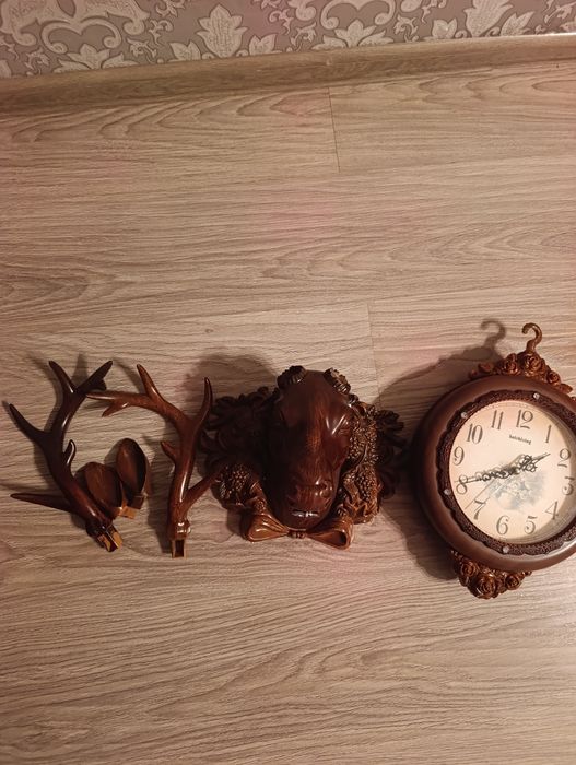 Продаю. Часы настенные