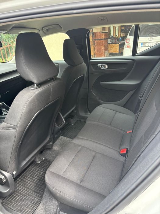 Volvo XC 40 T2  2021