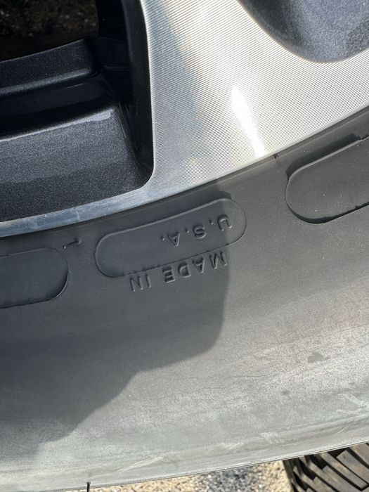 Оригинални джанти и гуми Michelin 275/65 R18 Ford F150 (2004-2024)