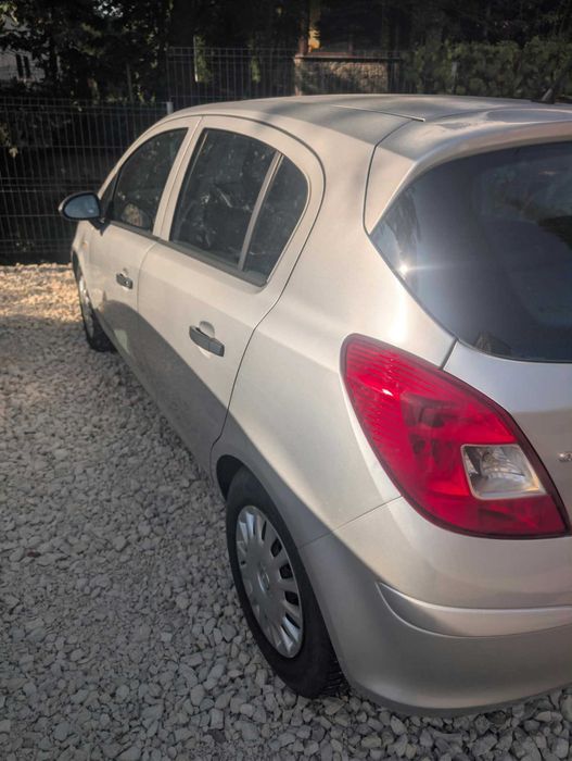 Opel Corsa D 2009 1.2 Benzina + GPL  105.000 KM