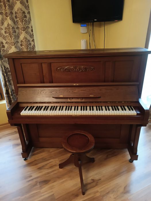 Vând Pian Sauter Spaichingen