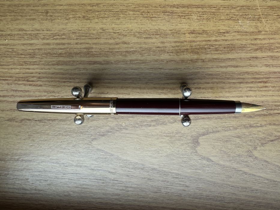 Stilou chinezesc Hero 221 model special