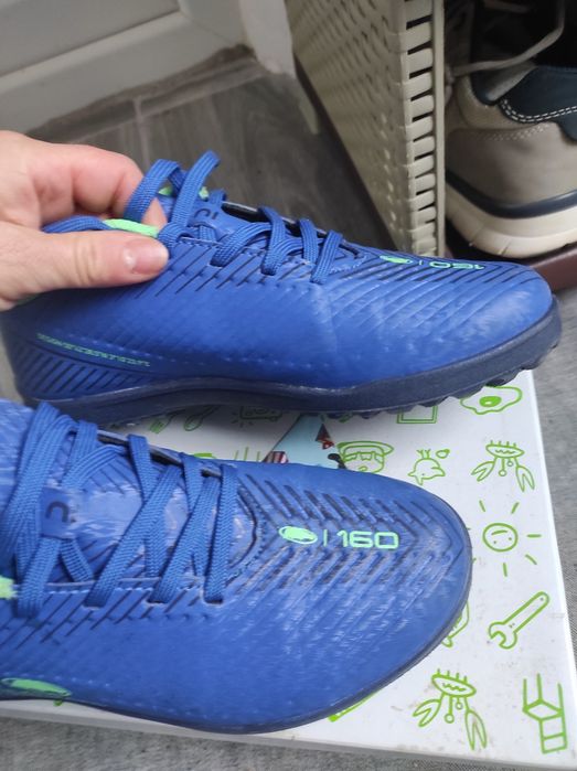 Adidași fotbal mărimea 35