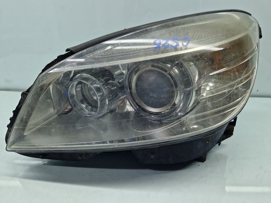 Far stanga Mercedes Clasa C (W204) [Fabr 2007-2014] A2048209161