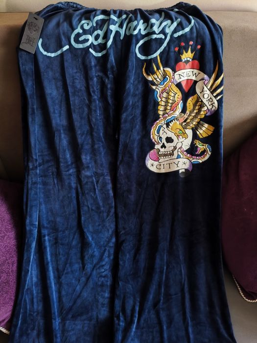 Костюм от Ed Hardy