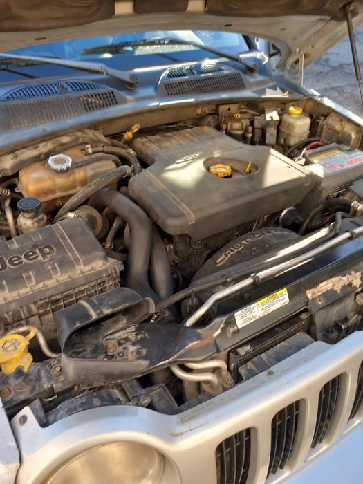 Jeep Cherokee 2.8 CRD autoutilitara 4 locuri