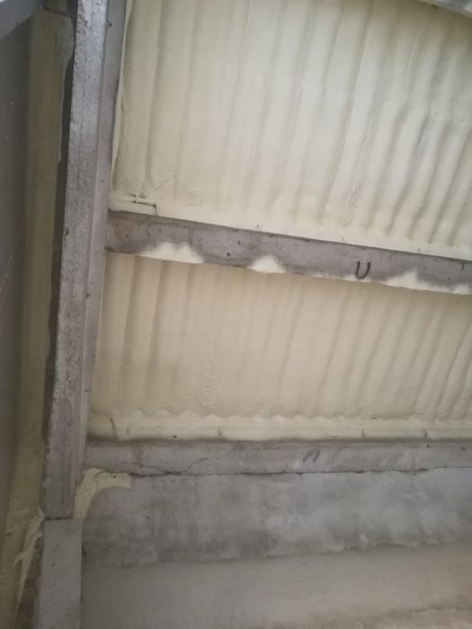 Izolație spuma poliuretanică