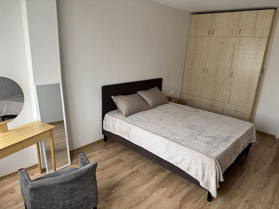 Дава се под наем Двустаен апартамент в Русе, Център - 70 кв.м за 408 € - Снимка #4