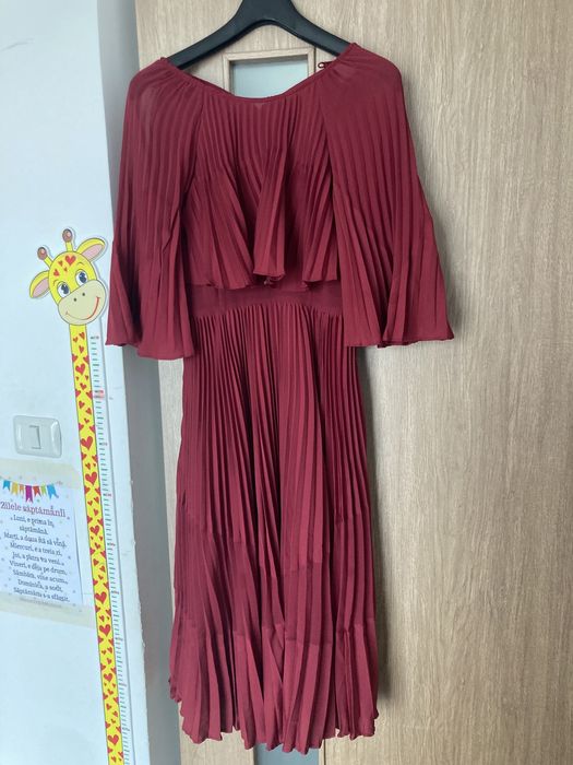 Rochie vaporoasa Asos 36