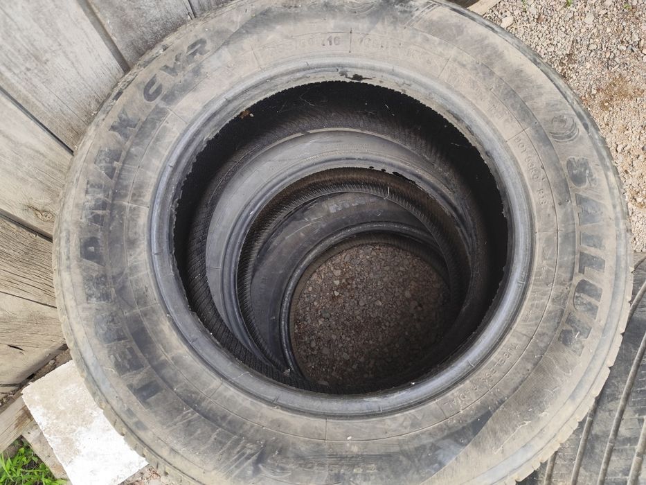 Шины 235 60 R16,