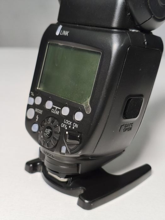 Вспышка Yongnuo Speedlite YN 600EX-RT