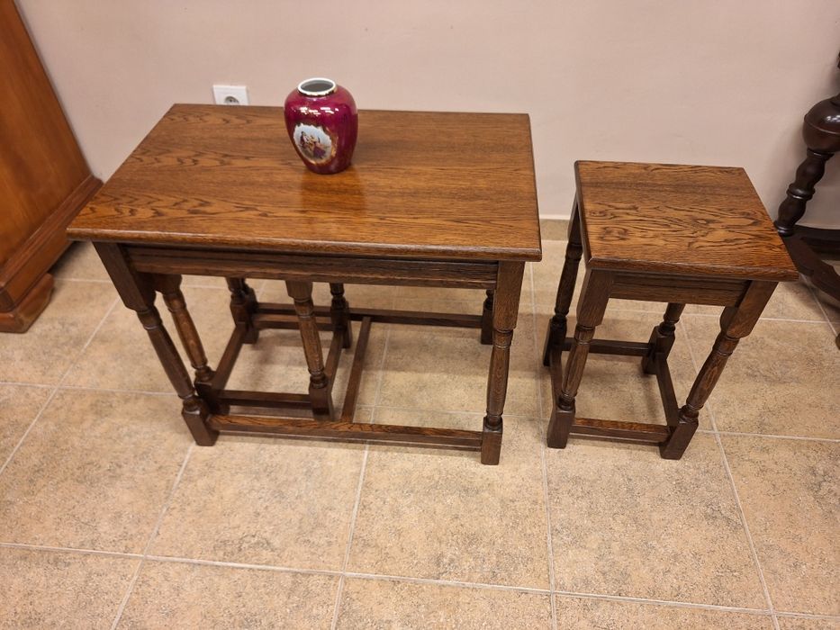 К - помощна масичка с табуретки