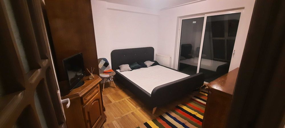 Chirie apartament 3 camere Marchian