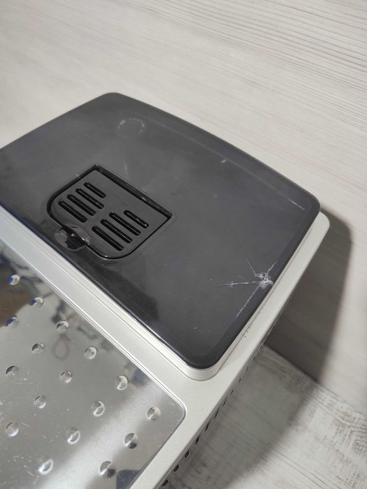 Кафеавтомат - робот Delonghi MAGNIFICA ECAM