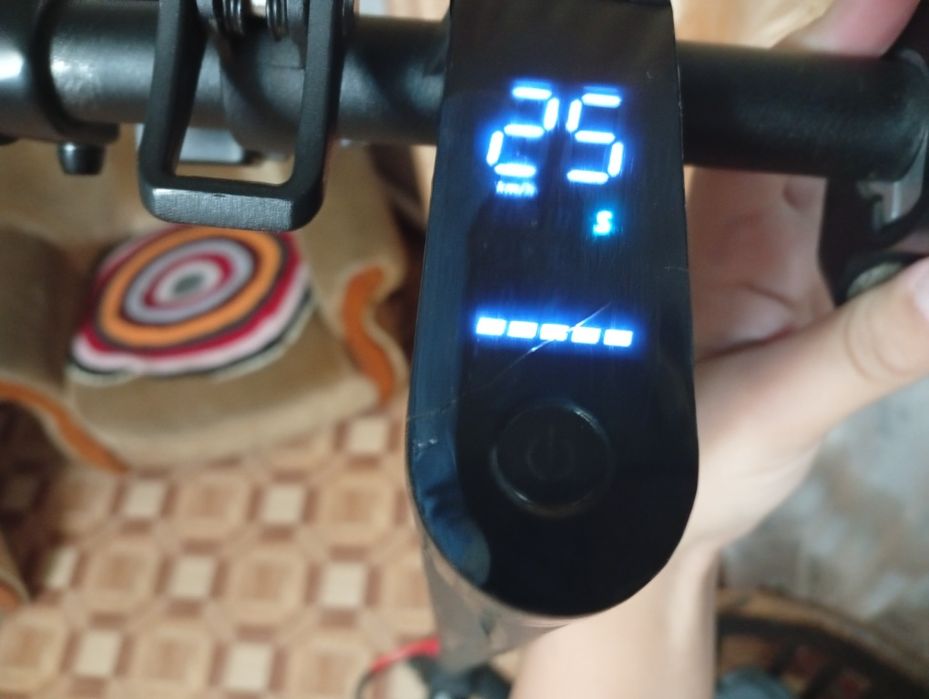 Artway x11 электросомокат