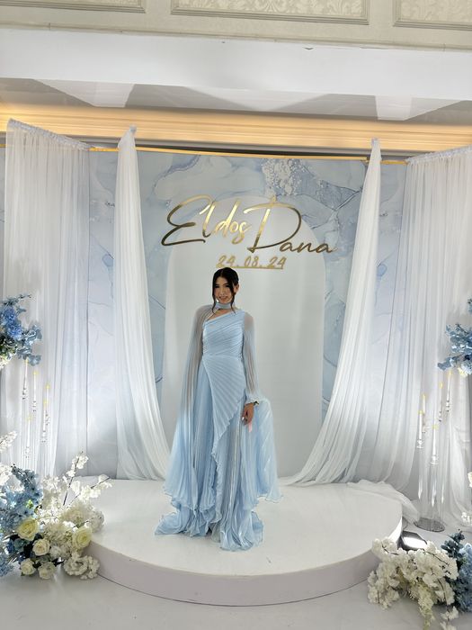 Продам платье размер 36