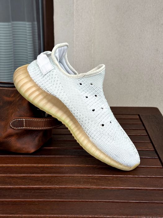 Обувки Adidas Yeezy Boost 350 V2 - номер 42, Много добро състояние