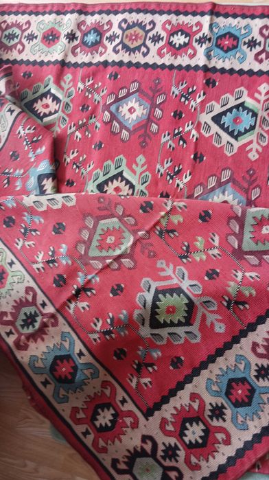 Поръчков чипровски килим - модел "Зелки"