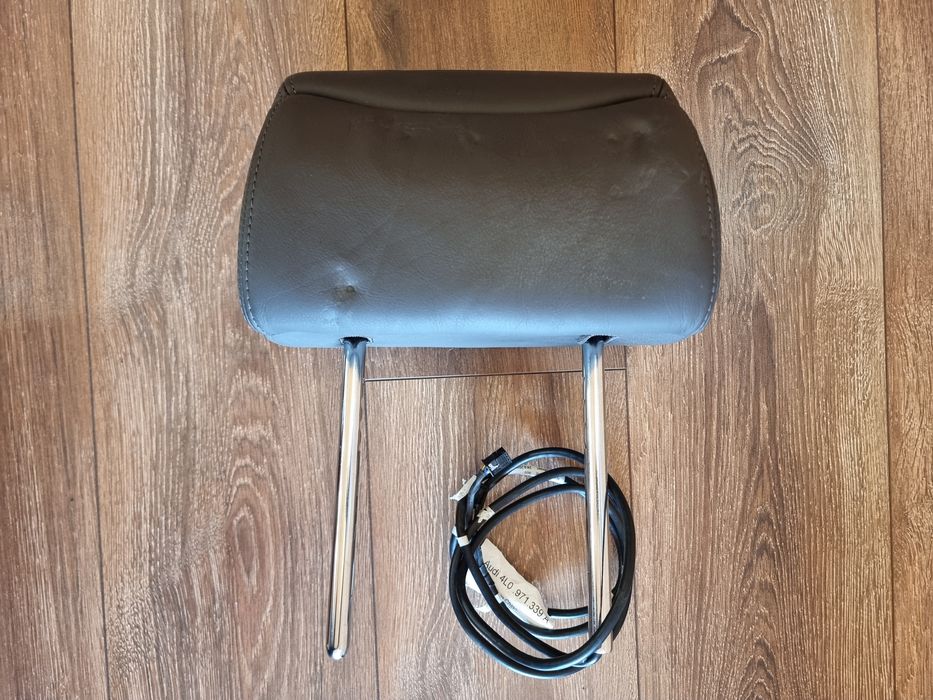 Audi Q7 multimedia entertainment center