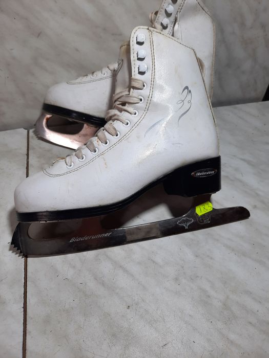 Patine gheata 183 patinaj artistic Bladerunner marime eu 35 ( 22,5 cm)