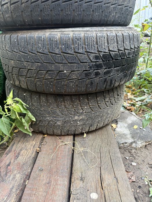Продам шины 185/55/ 15 зимние!!