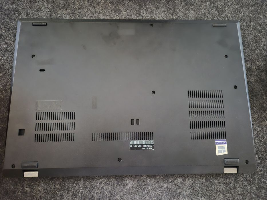 Ноутбук Thinkpad T590