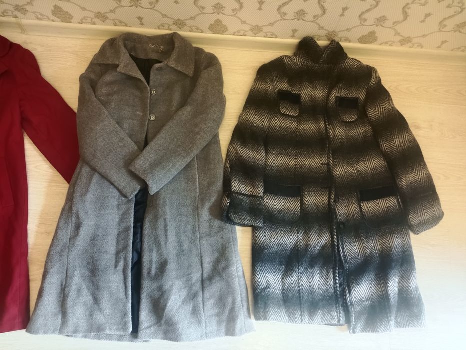 Продам теплое  пальто за 2000