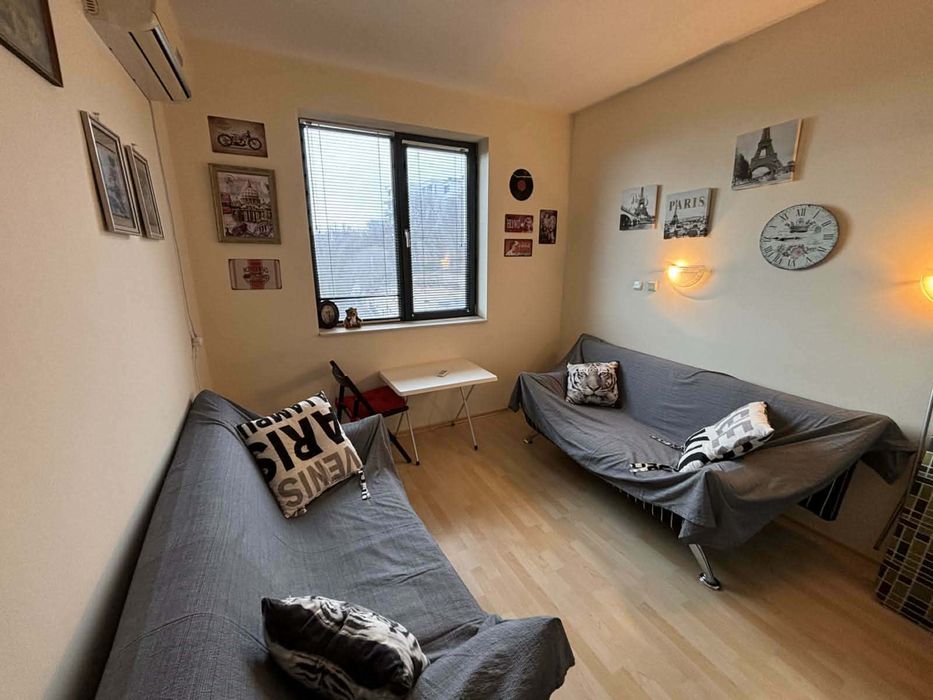 Дивани 2 броя - вземане от мясо