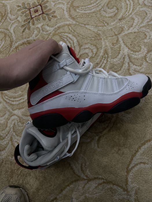 Кроссовки Jordan