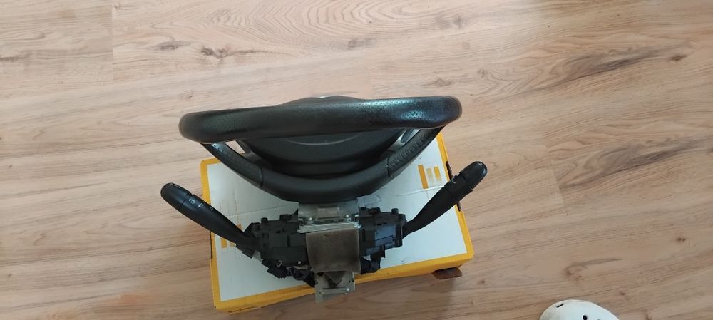 Мултифункционален волан с аербег airbag и лентов кабел + лост за мигач