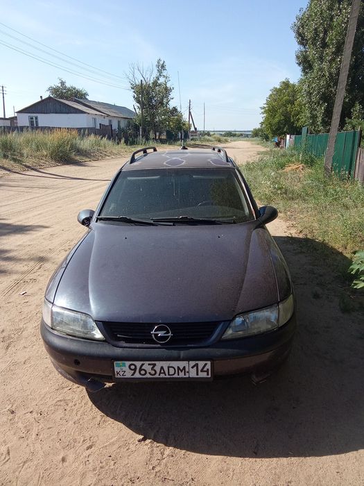 Продам автомобиль Опель вектор б